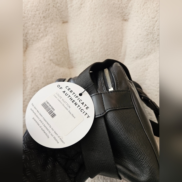 Louis Vuitton messenger bag - Picture 12 of 12